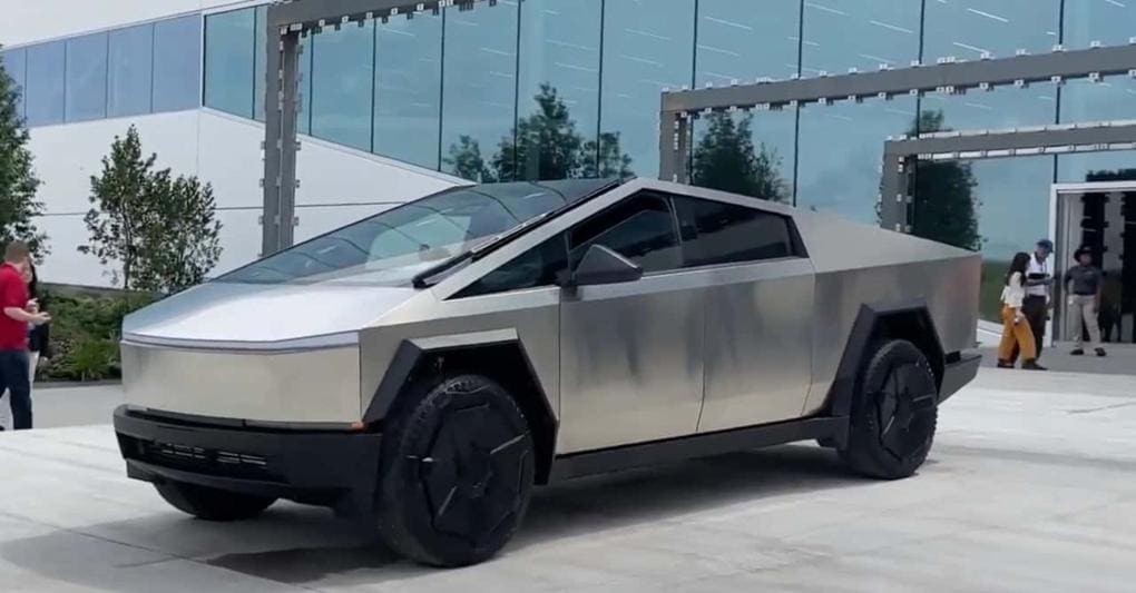 Pick online up tesla